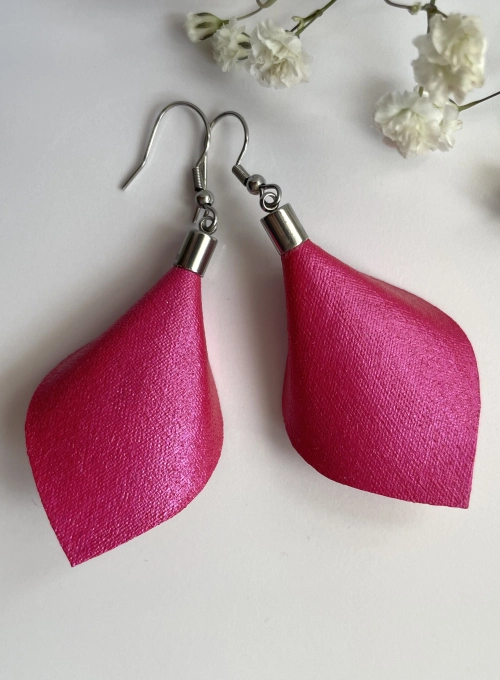 Sziromlevél fülbevaló -pink